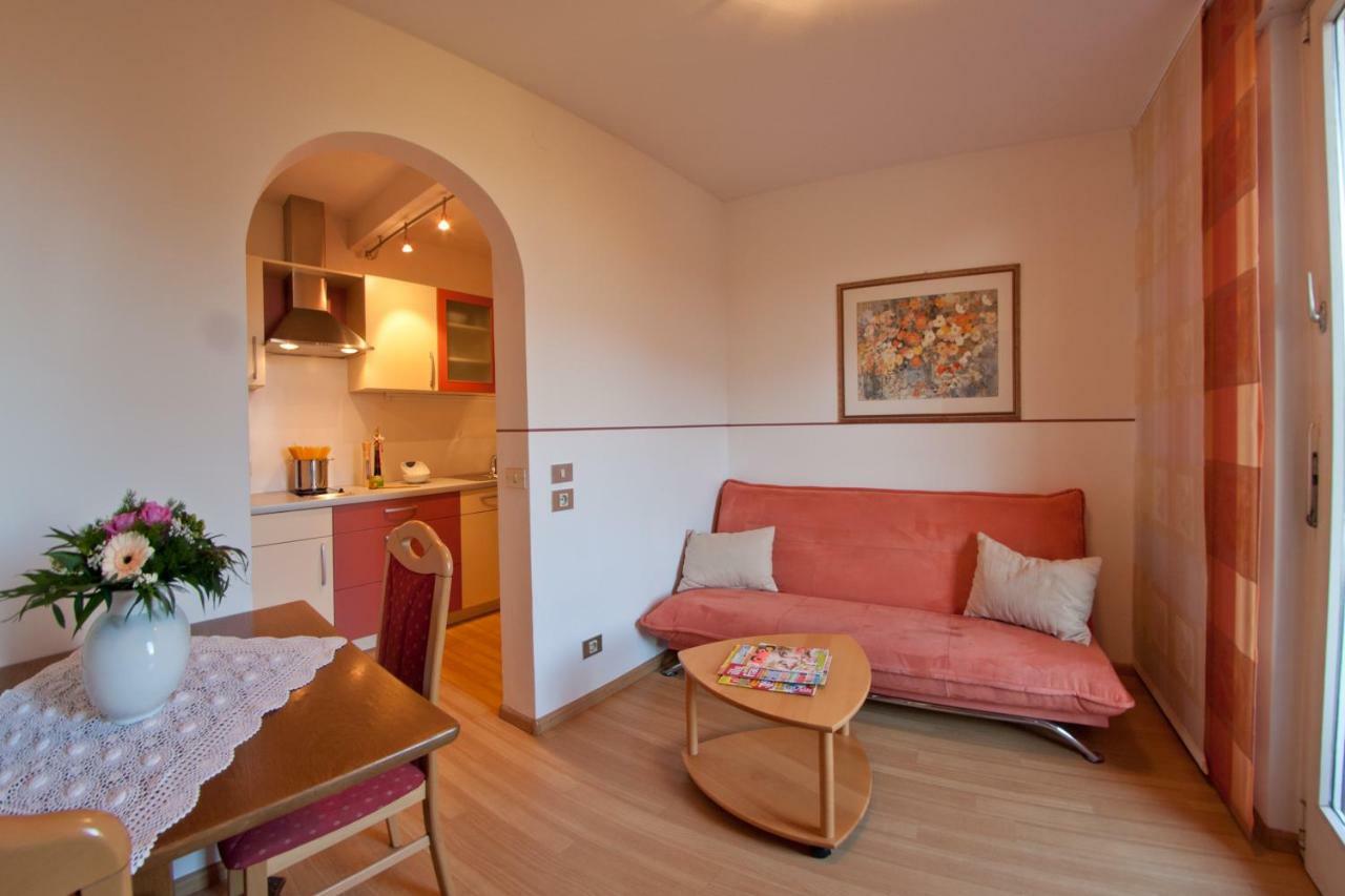 Guesthouse Christine Марленго Екстериор снимка