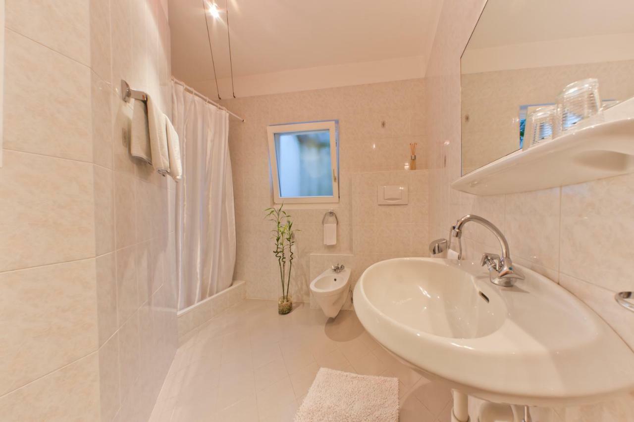 Guesthouse Christine Марленго Екстериор снимка