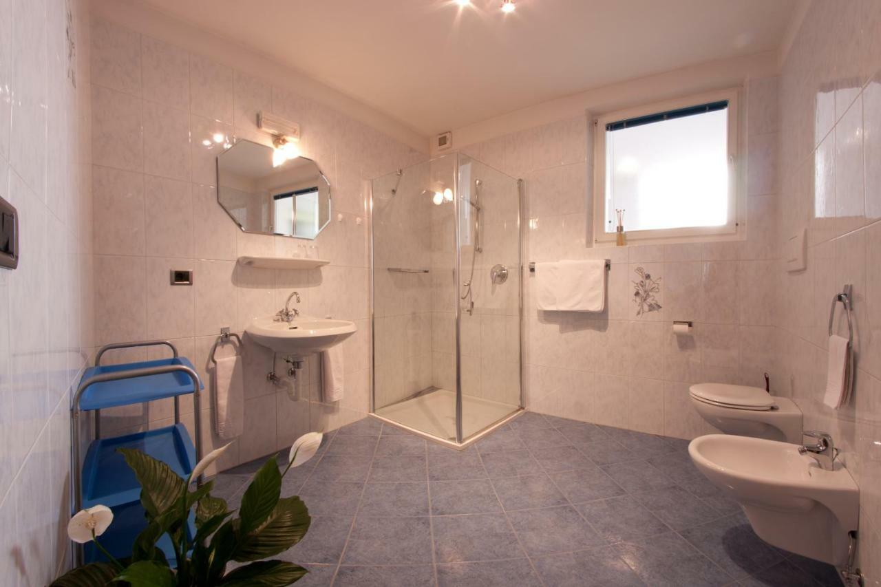Guesthouse Christine Марленго Екстериор снимка