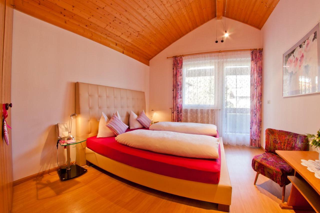 Guesthouse Christine Марленго Екстериор снимка