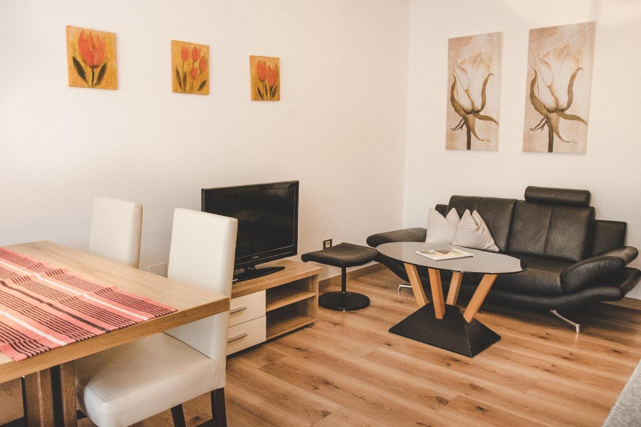 Guesthouse Christine Марленго Екстериор снимка